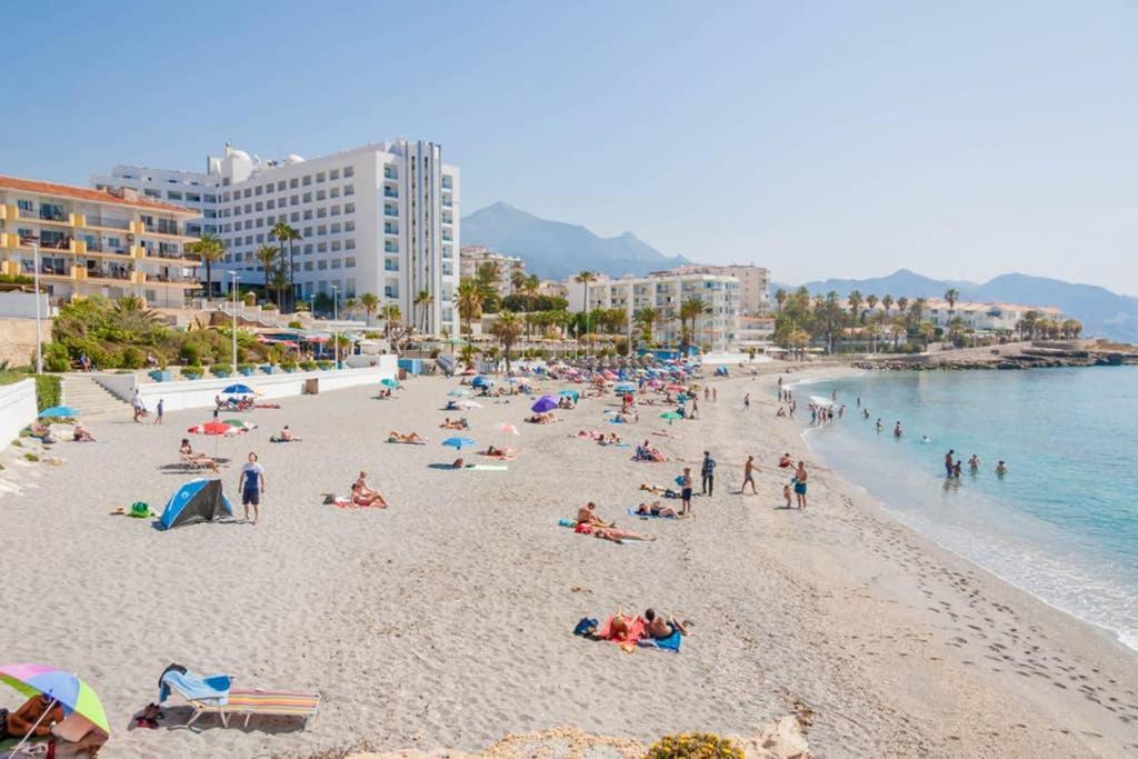 Acapulco Playa -Nerja Apartment Luaran gambar